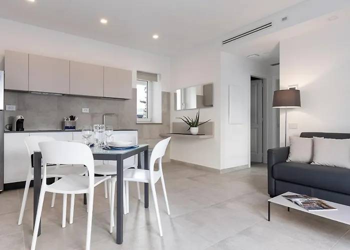 Oneweek Gaeta Suites And Apartments