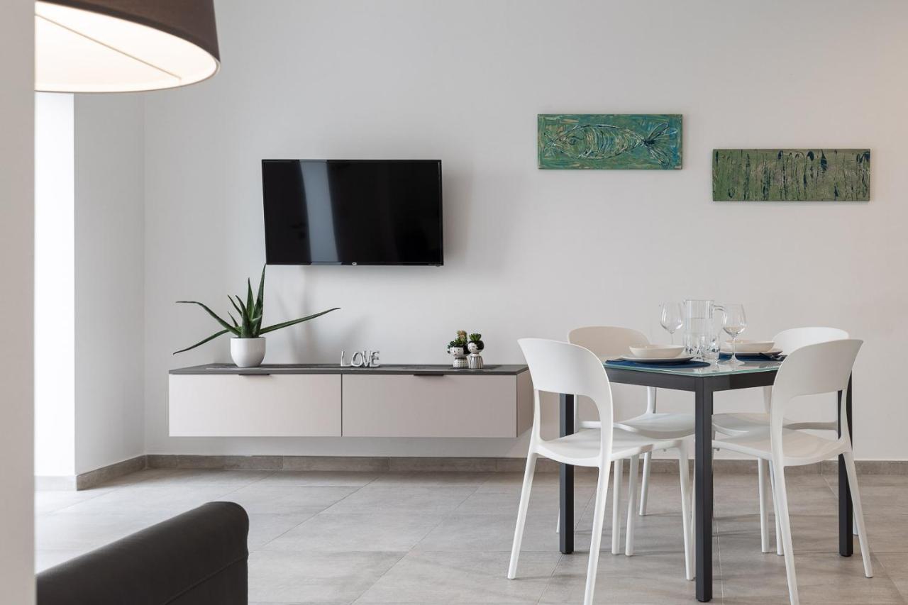 Oneweek And Ferienhaus